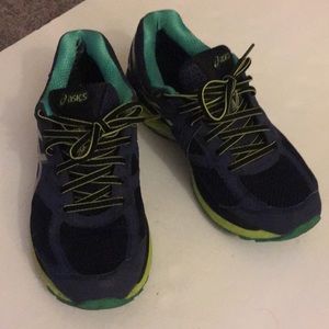 ASICS Gore-Tex GT-2000 4th men’s US 7.5/ 25.5cm